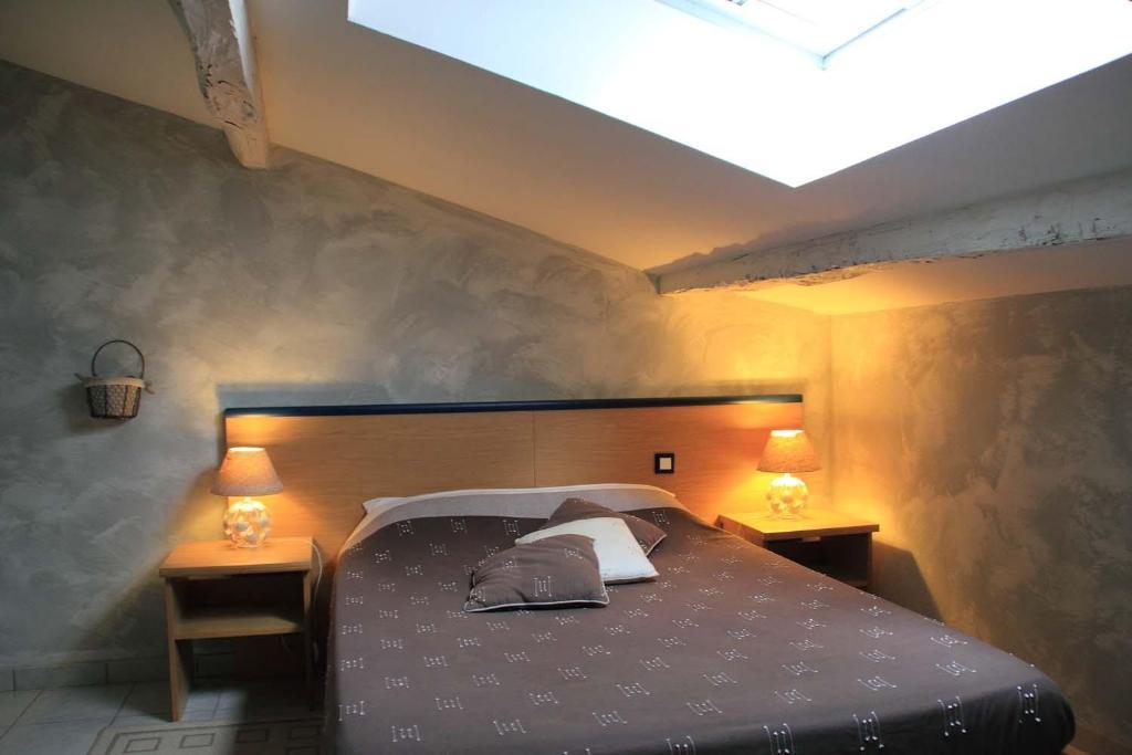 Auberge De Bonpas Logis De France Hotel Avignon Ngoại thất bức ảnh